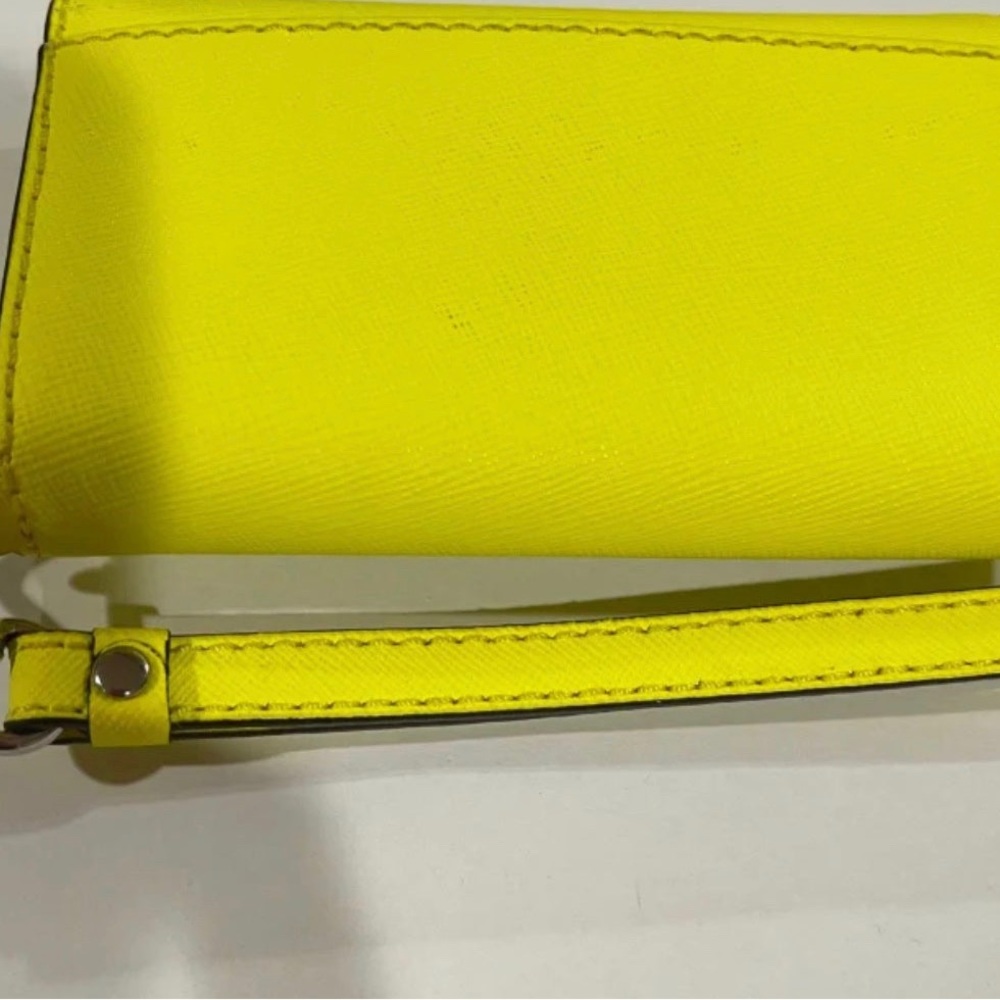 Michael Kors neons yellow‎ wristlet - Picture 2 of 5